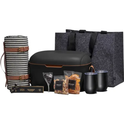 Yatta Sophisticated Soiree Hamper Black